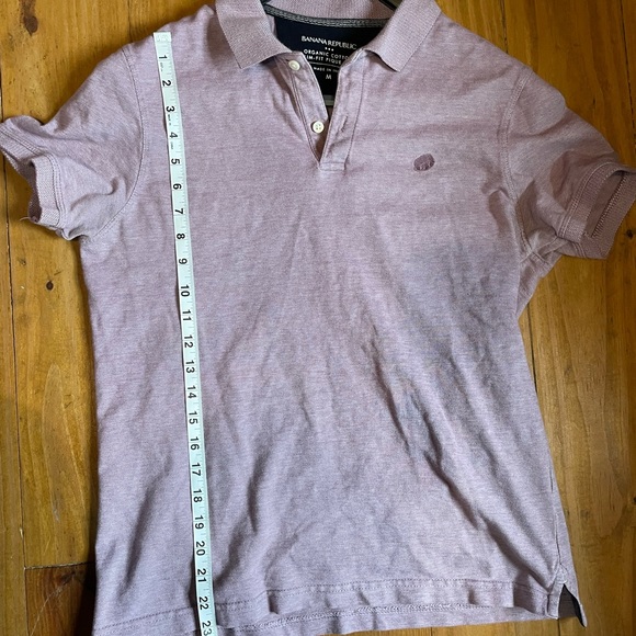 Mens size medium polo. Heather purple. Banana Republic - Picture 3 of 4